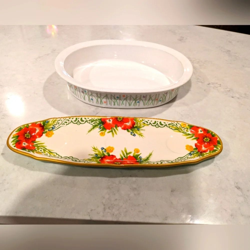 Vintage Corning Classic Elegance Casserole & The Pioneer Woman Vintage Stonewar
